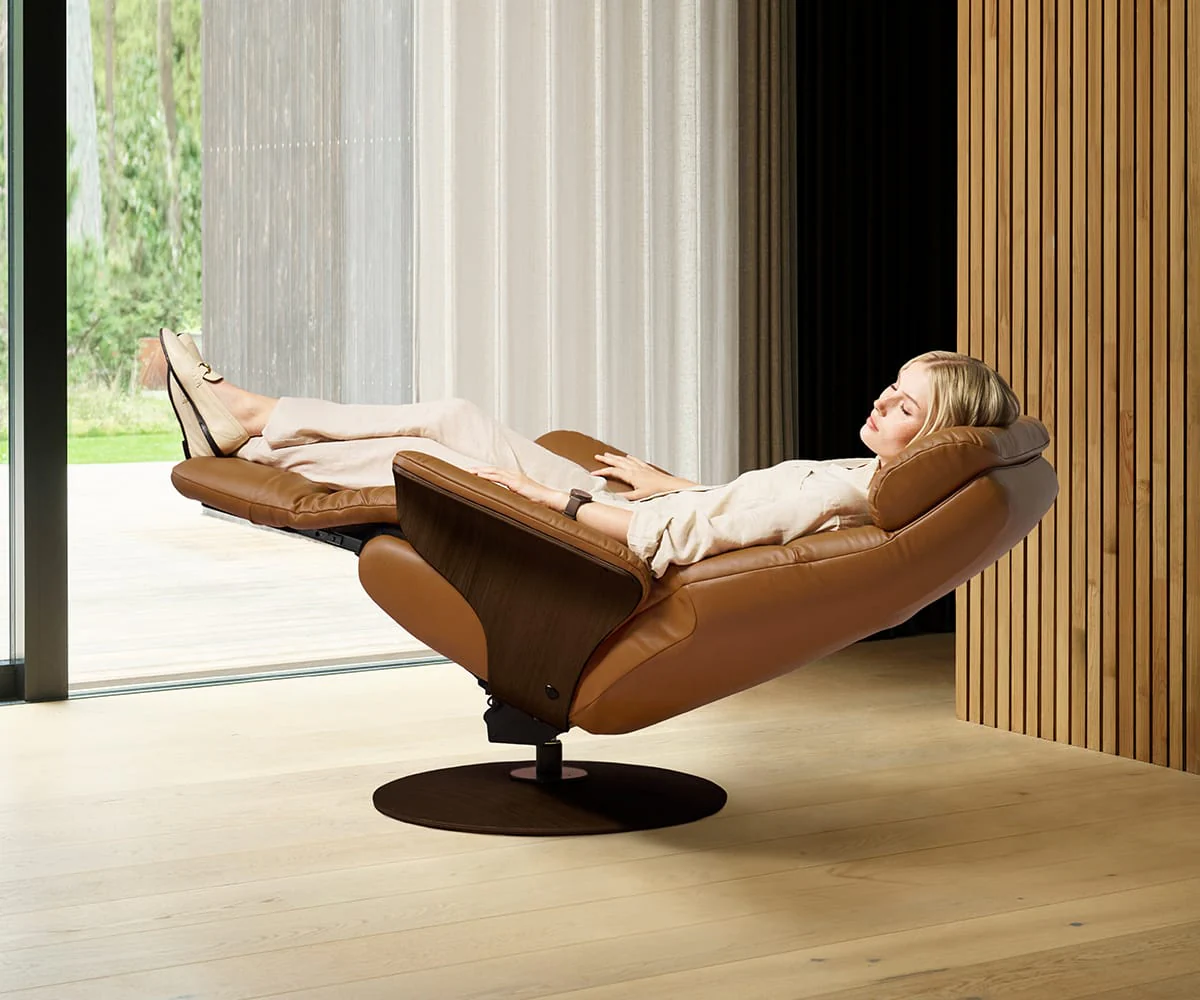 Adam Power Chair - Image 6