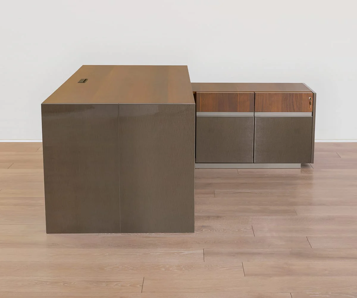 Aversera Executive Desk With Return - Image 3