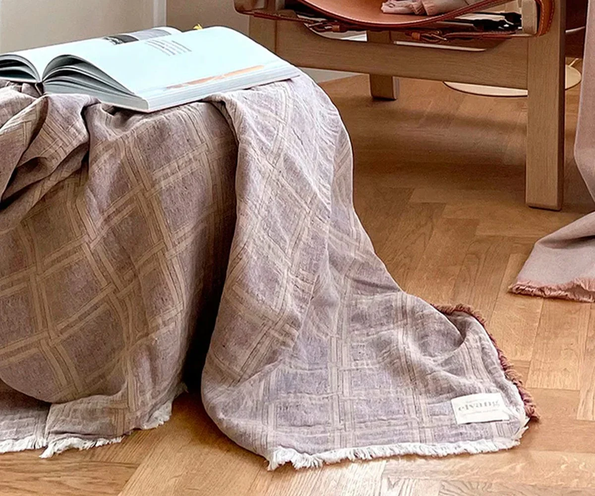 Dahlia Throw - Image 3