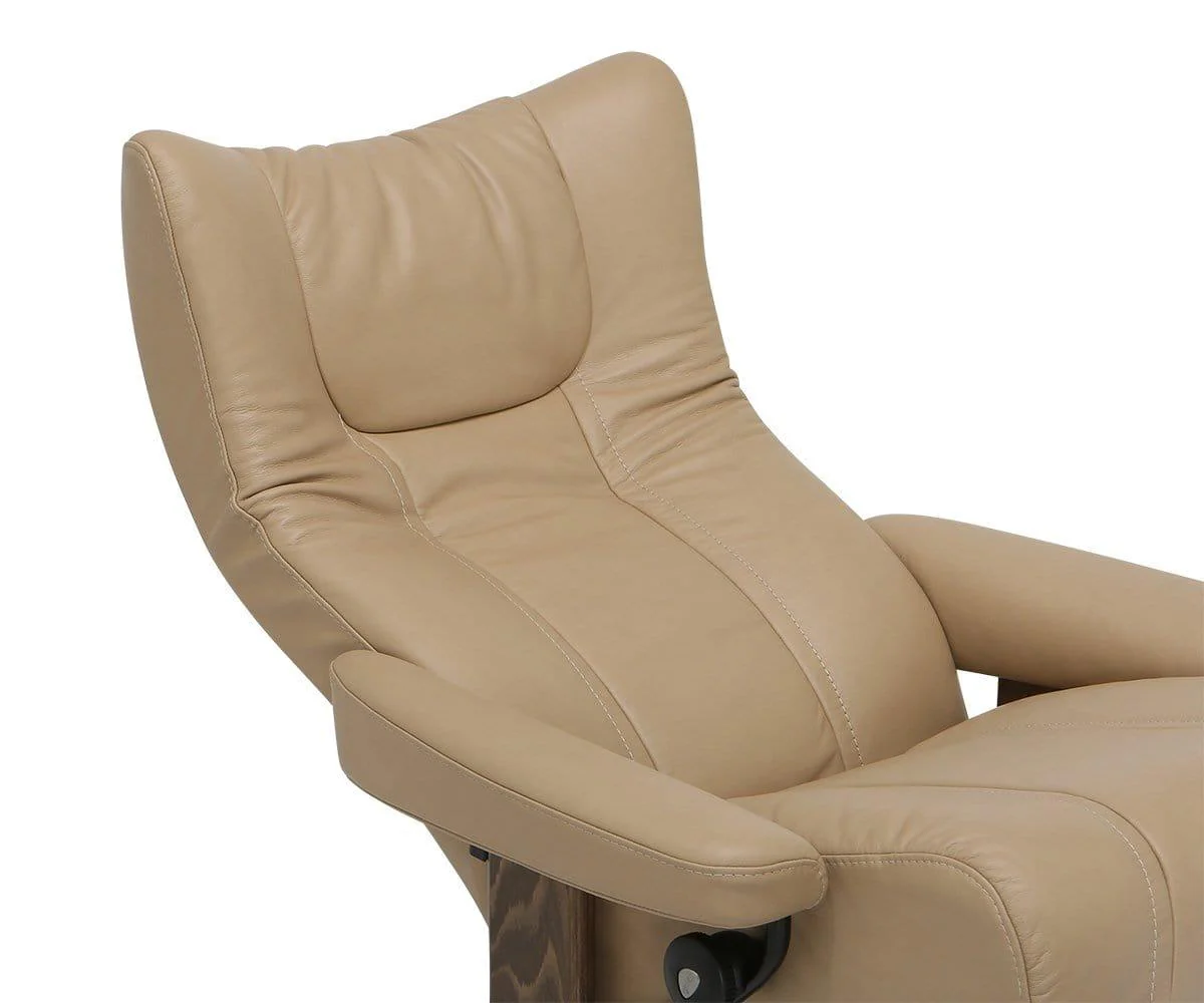 Stressless® Wing Power Leg & Back Recliner - Image 5